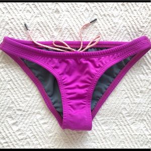 Jolyn Europe Bottom - French Mulberry S *EUC*